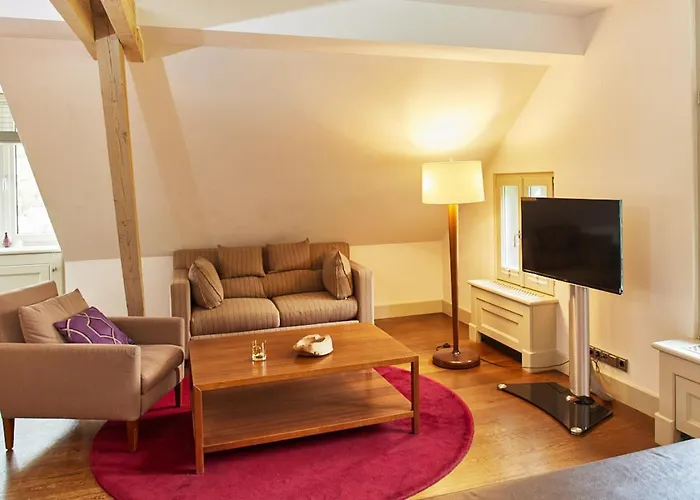 Hotel Remise Am Süllberg - Kleine, Feine In Blankenese *